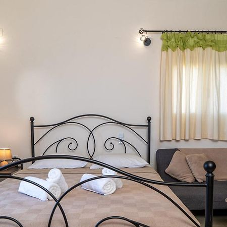 The View Apartment Makriyialos Bagian luar foto