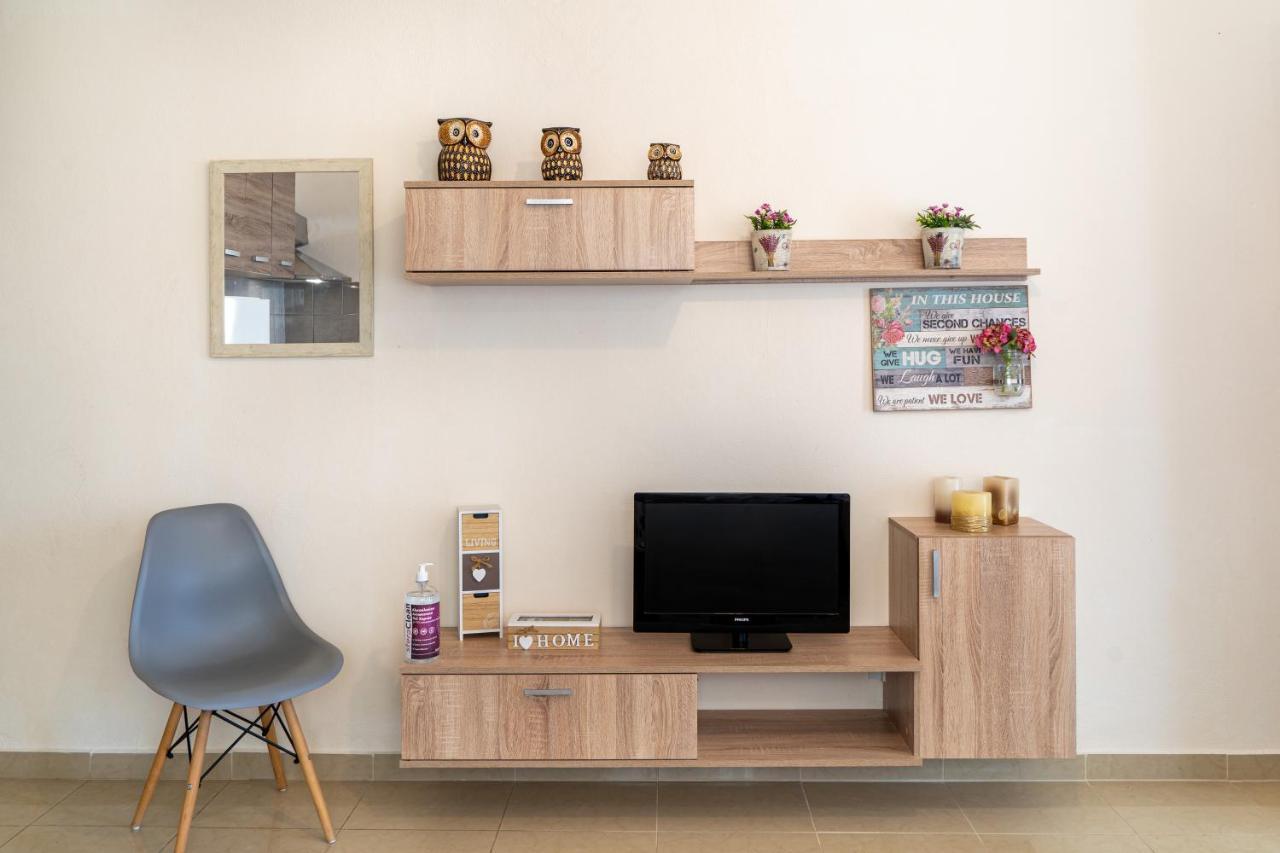 The View Apartment Makriyialos Bagian luar foto