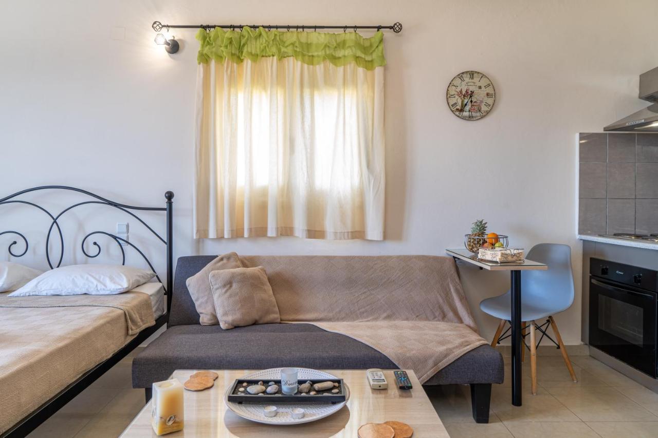The View Apartment Makriyialos Bagian luar foto